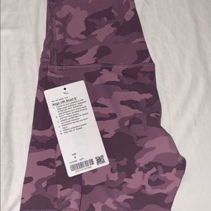 Align Shorts 6’